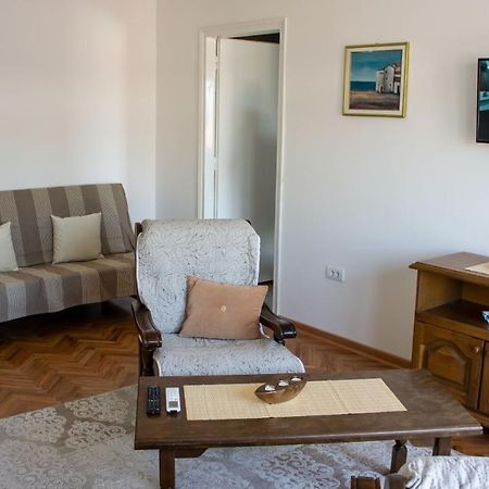 Dvosoban Stan U Strogom Centru Apartman Kruševac Kültér fotó