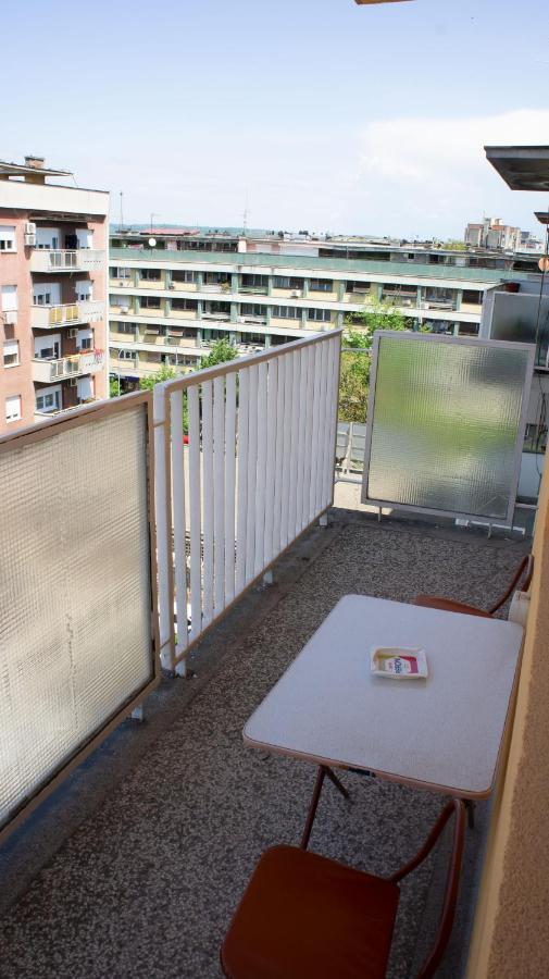 Dvosoban Stan U Strogom Centru Apartman Kruševac Kültér fotó